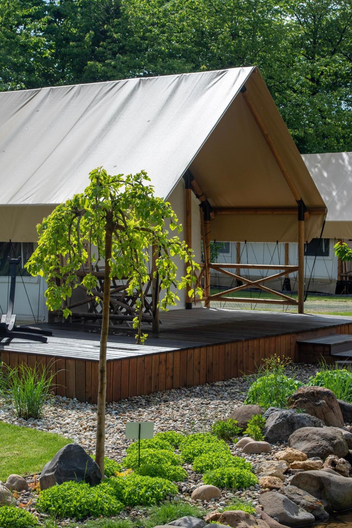 Отель Forrest Glamping Банска-Штьявница Экстерьер фото