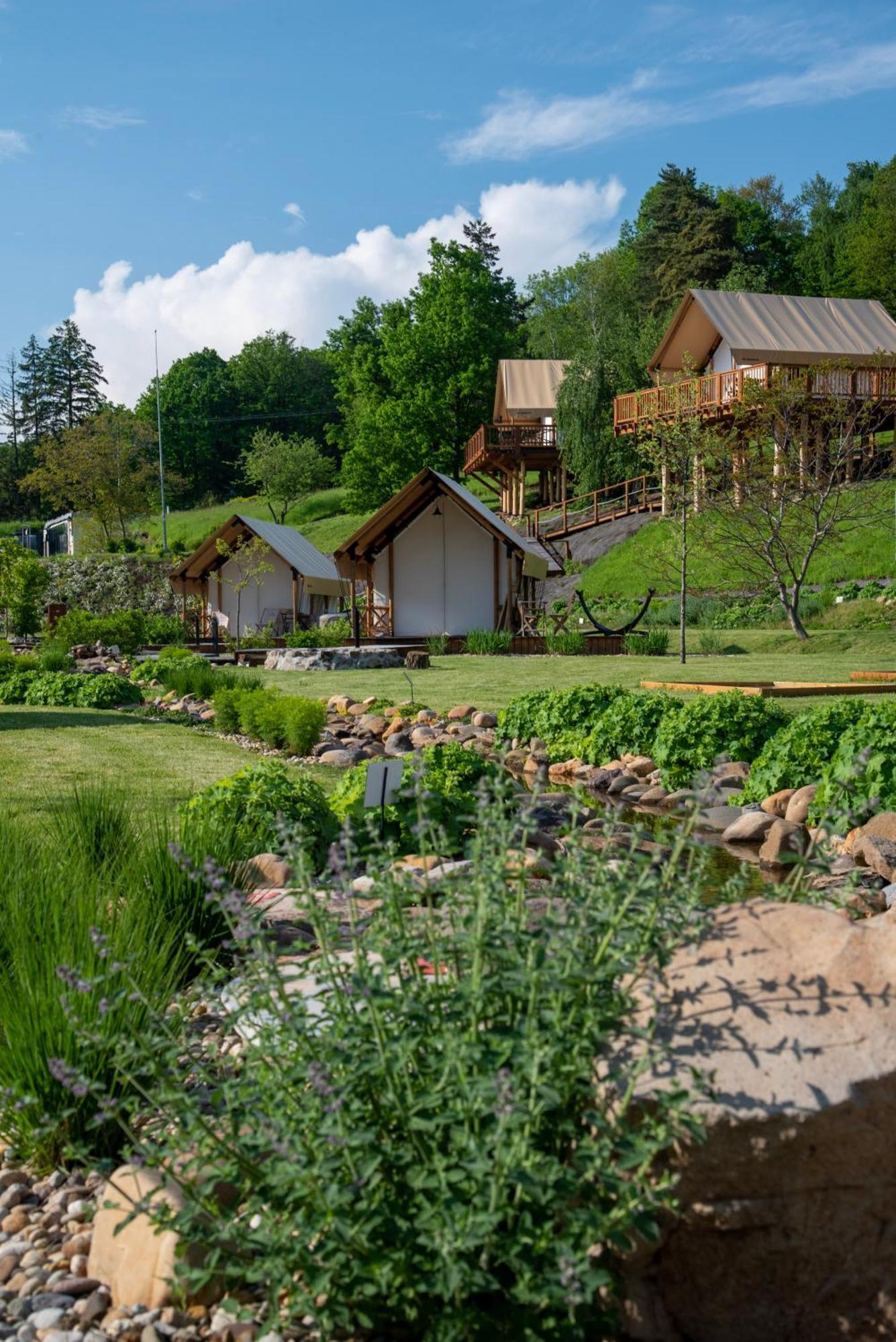 Отель Forrest Glamping Банска-Штьявница Экстерьер фото