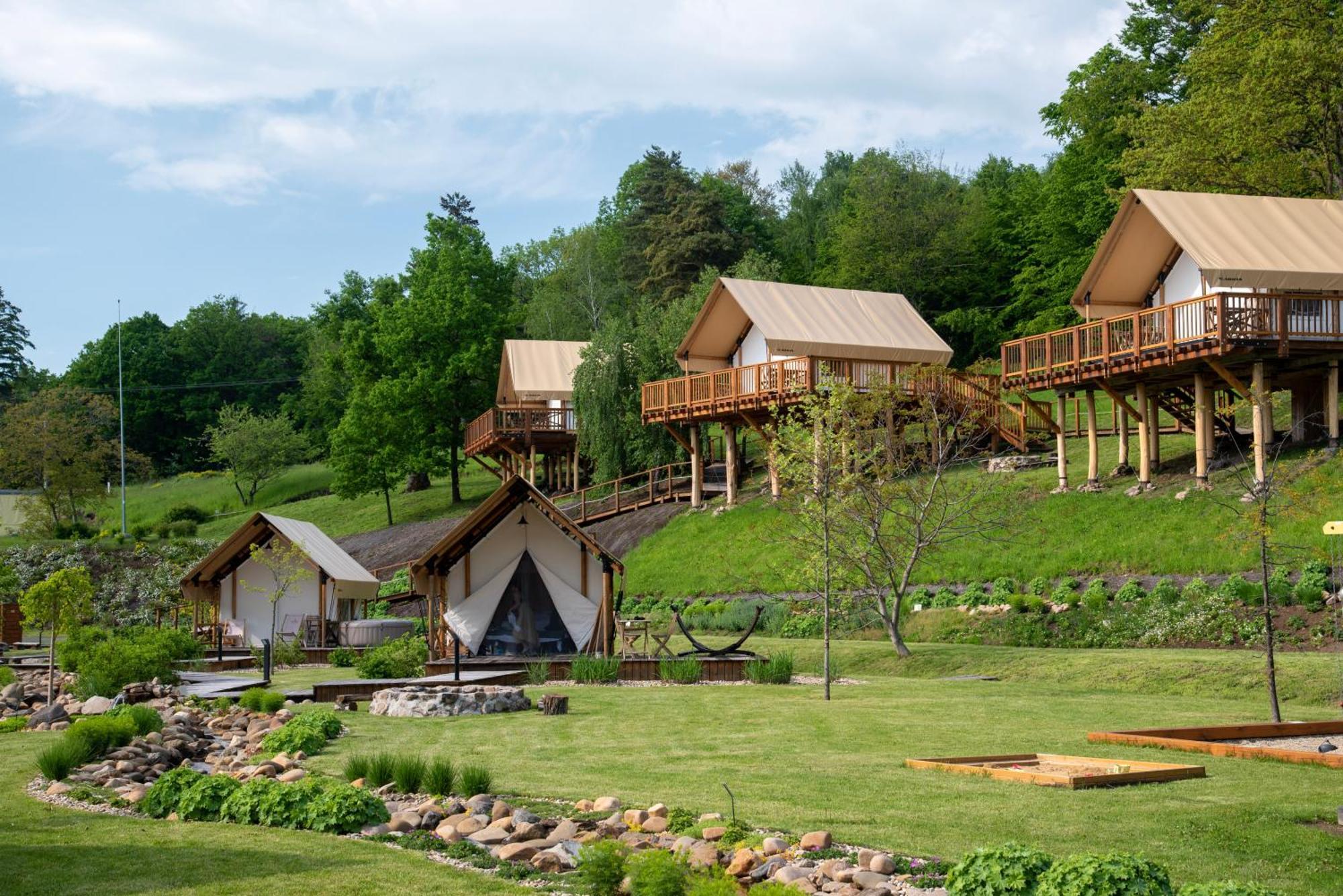 Отель Forrest Glamping Банска-Штьявница Экстерьер фото