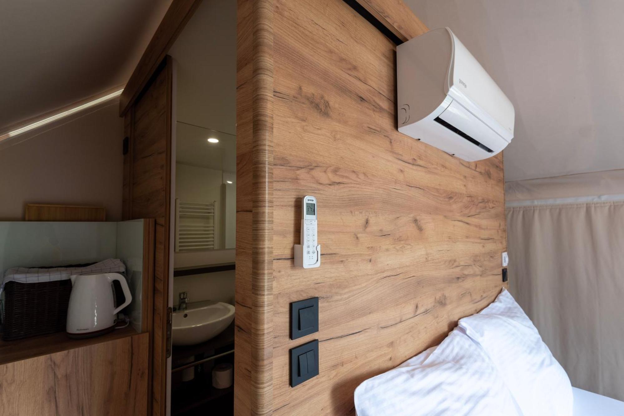 Отель Forrest Glamping Банска-Штьявница Экстерьер фото