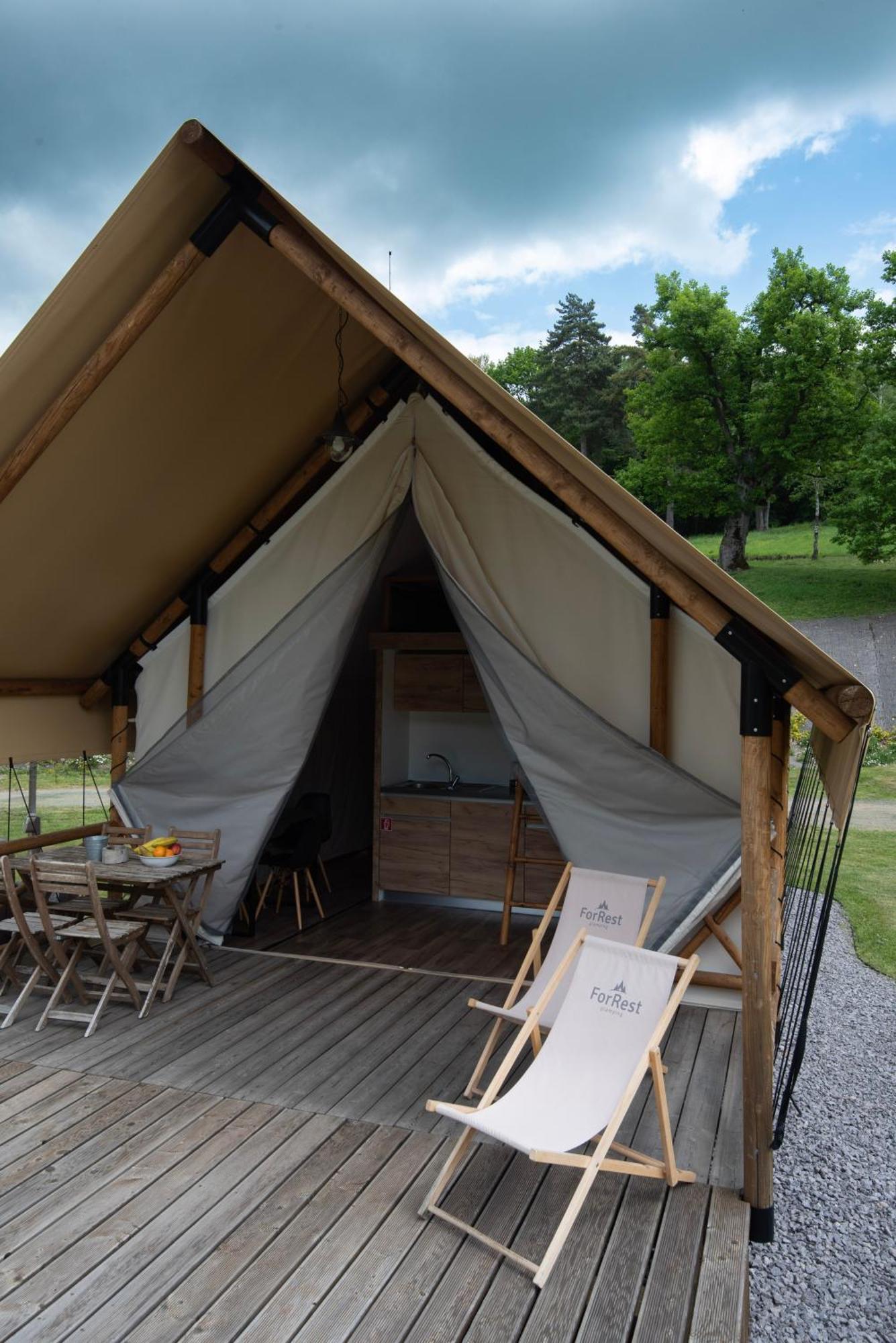 Отель Forrest Glamping Банска-Штьявница Экстерьер фото
