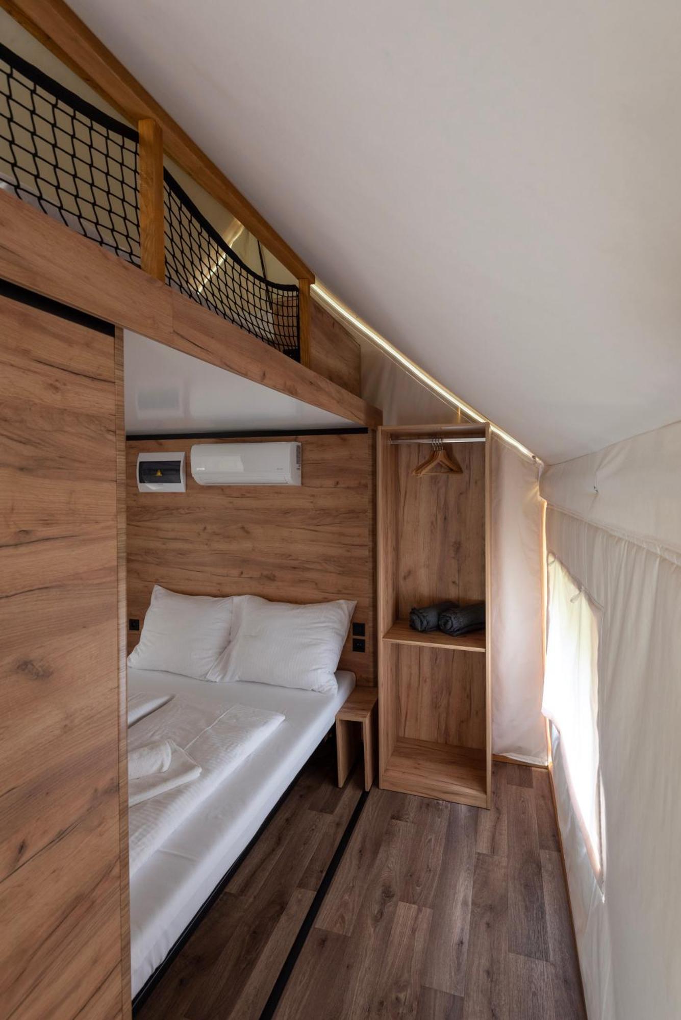Отель Forrest Glamping Банска-Штьявница Экстерьер фото