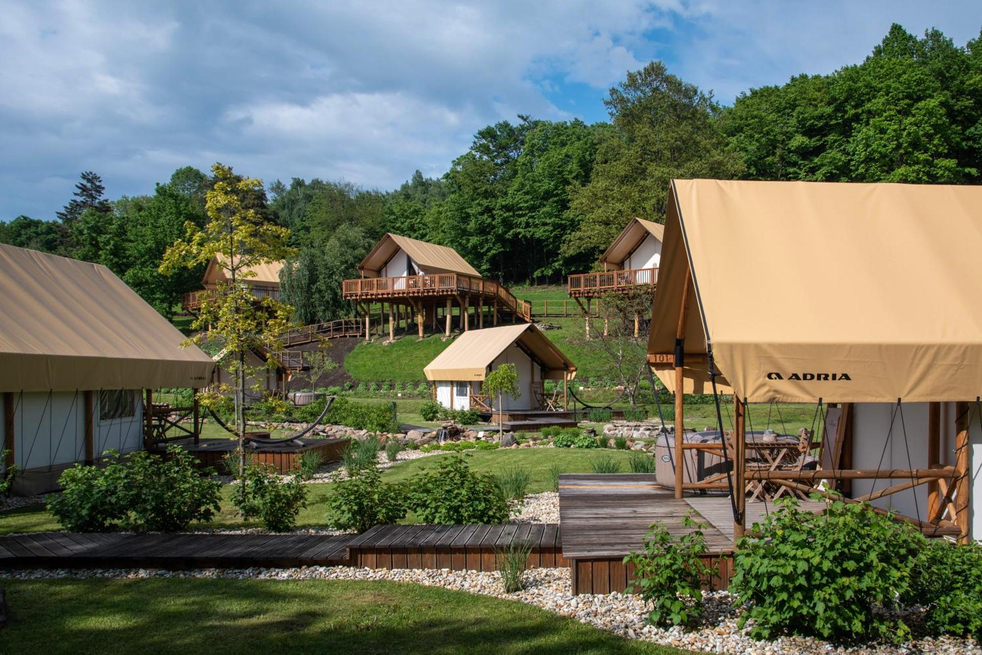 Отель Forrest Glamping Банска-Штьявница Экстерьер фото