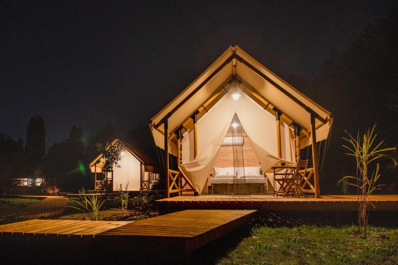 Отель Forrest Glamping Банска-Штьявница Экстерьер фото