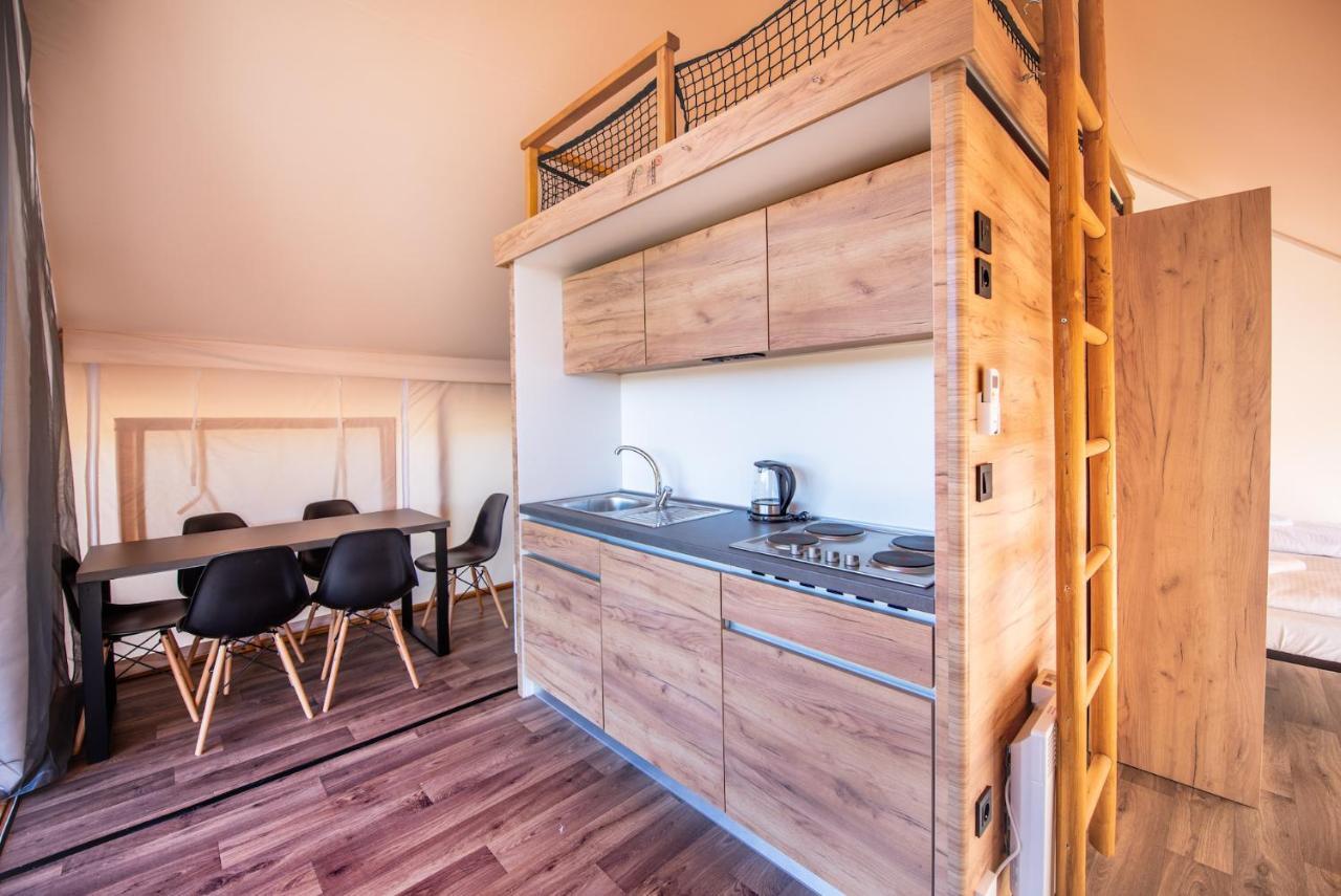 Отель Forrest Glamping Банска-Штьявница Экстерьер фото