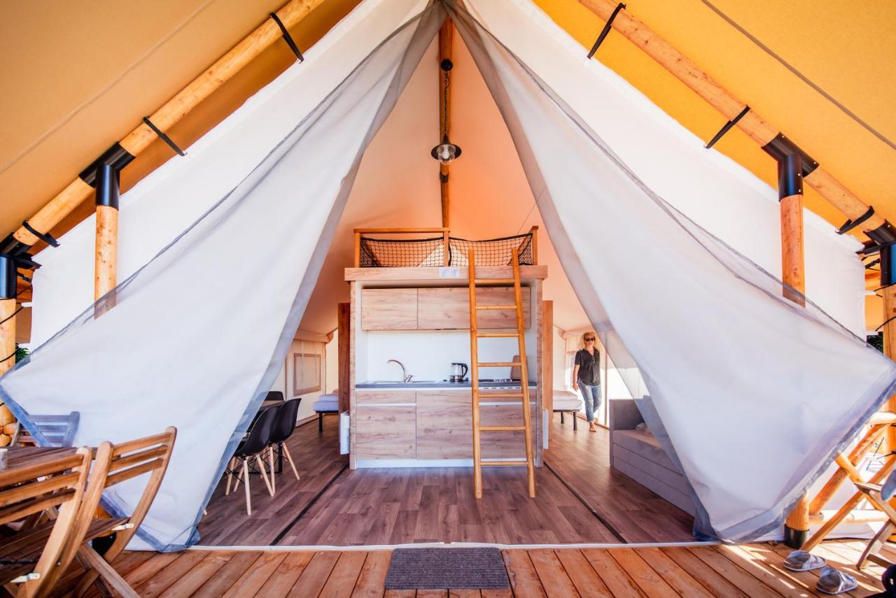 Отель Forrest Glamping Банска-Штьявница Экстерьер фото